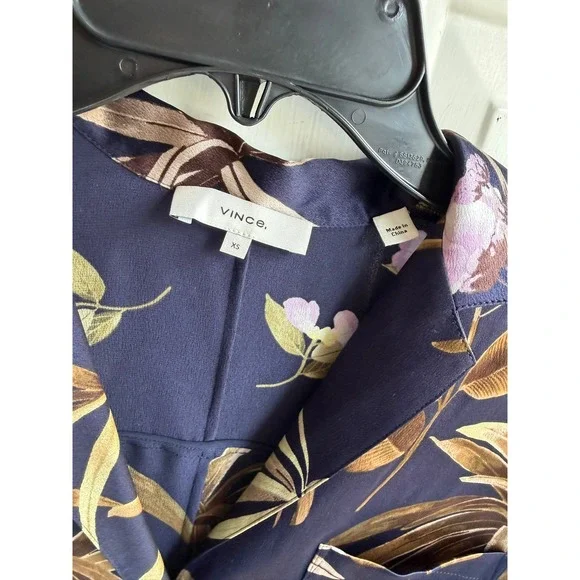 VINCE $325 Women's Blouse Top Mixed Tropical Garden Button Front 100% Silk XS